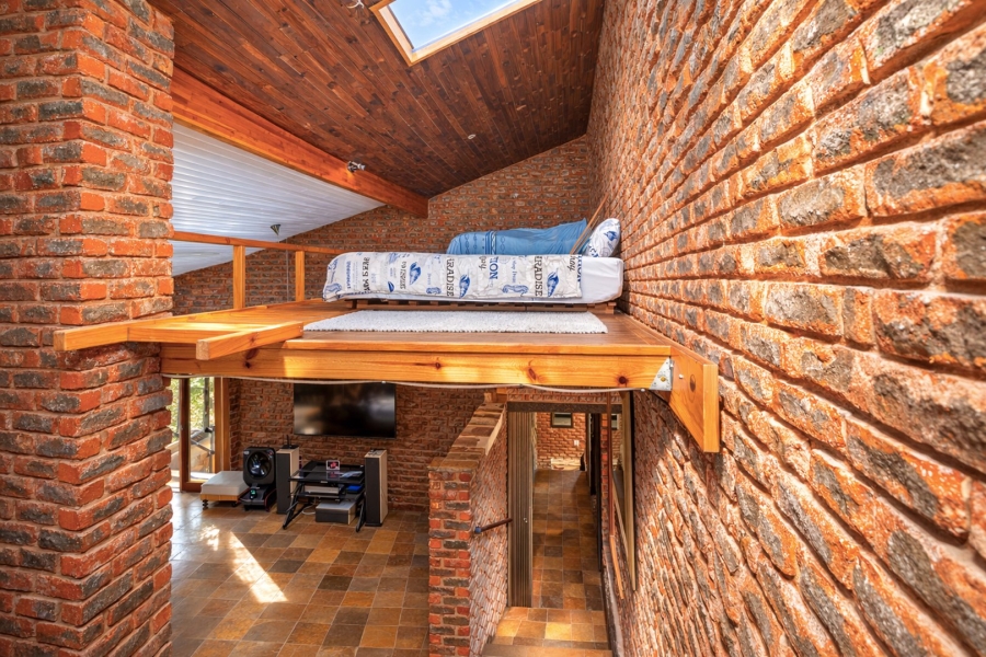 3 Bedroom Property for Sale in Meerhof North West